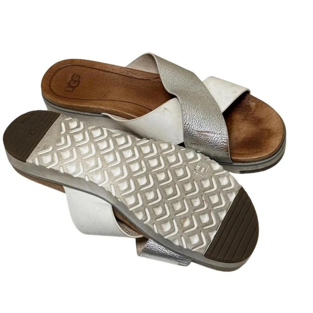 UGG Kari Metallic Slide Sandals Women 8 Beachy Boho Resort Travel Comfort Summer